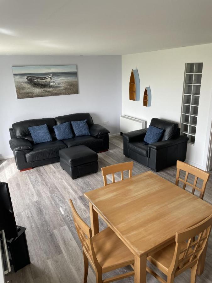 Beach Front Ground Floor Apartment Llanelli Esterno foto